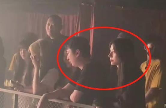 网红吃瓜西安事件视频,一场网络热议的美食与争议之旅 第2张 网红吃瓜西安事件视频,一场网络热议的美食与争议之旅 第2张